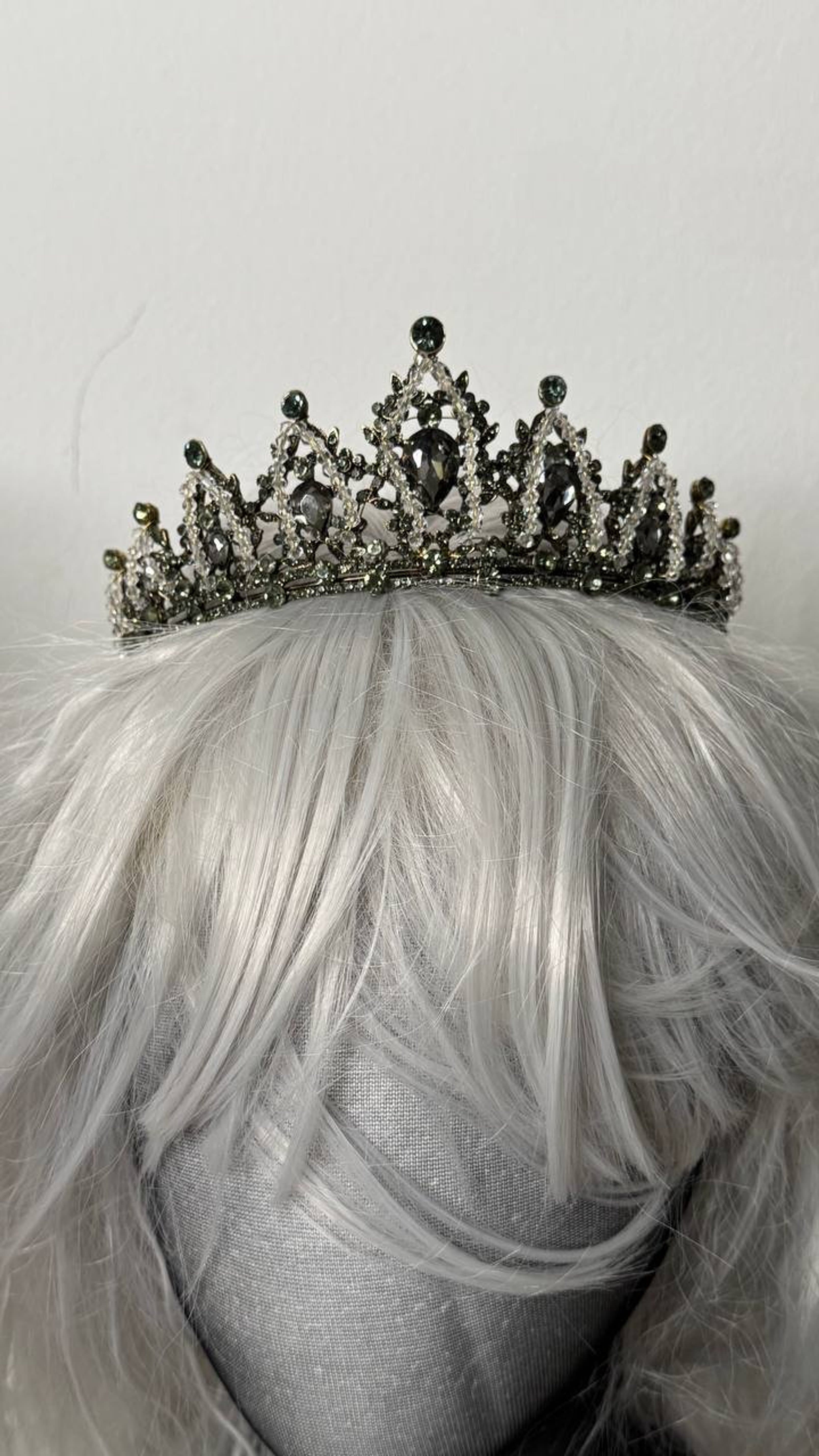 Vintage-Style «Dark Queen» Tiara